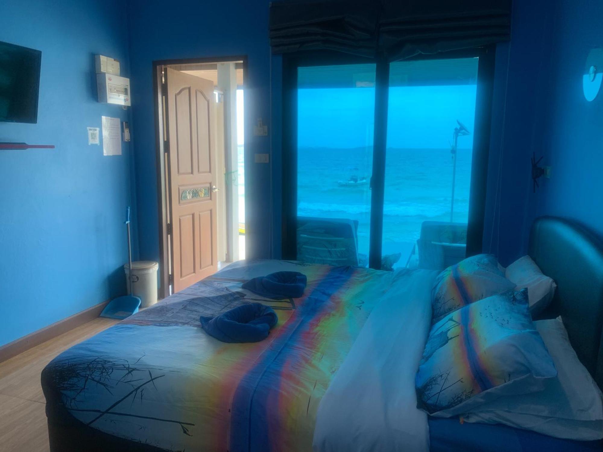 Hotel ลุงดำฮัทบีช Koh Samet Exterior foto